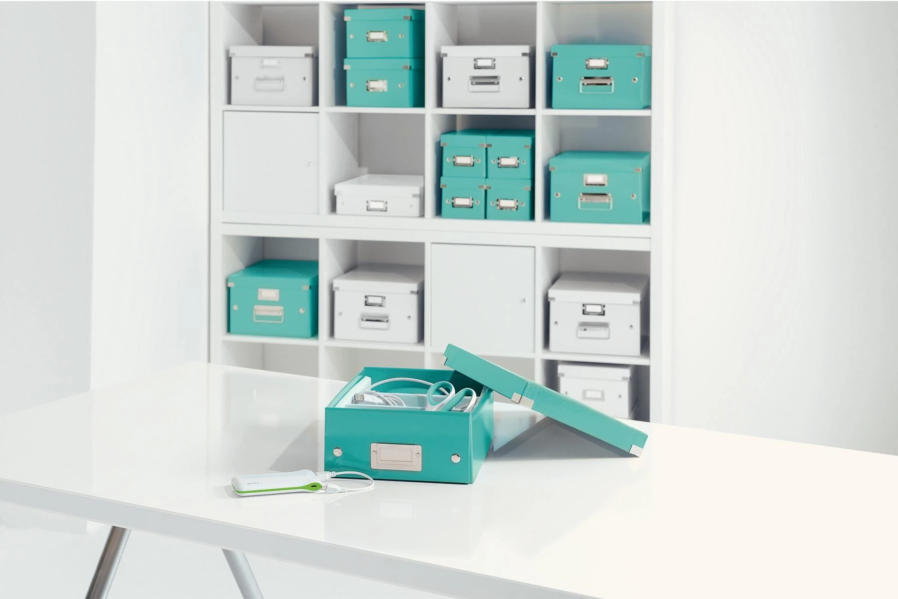 Leitz Click & Store dėžė atidarytu dangčiu
