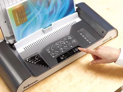 Fellowes Helios 30 valdymas ir dokumentų klijavimas