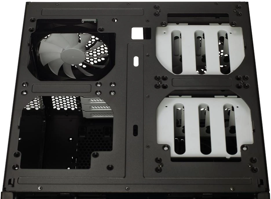 Fractal Design Node 804 korpuso vidinė konstrukcija