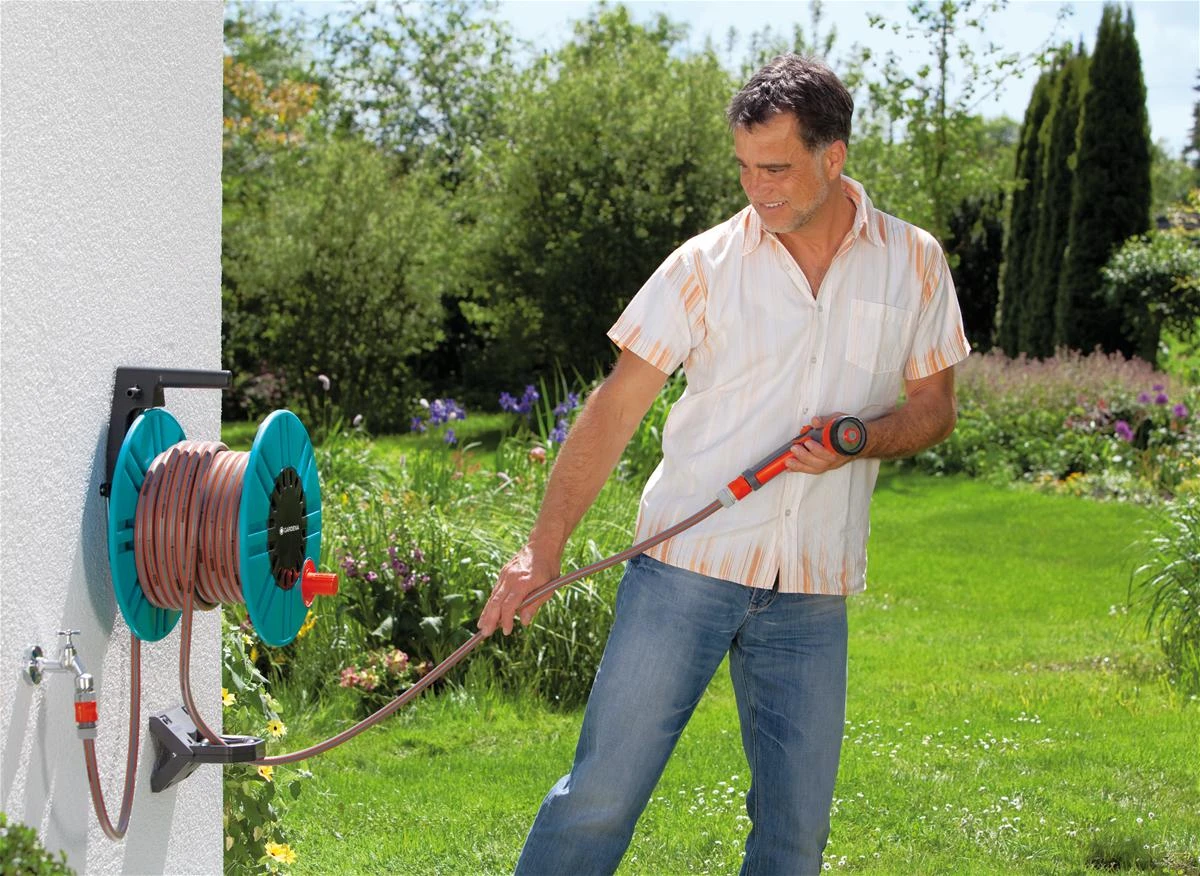 Gardena "Classic" Prie sienos tvirtinama žarnos ritė "60"
