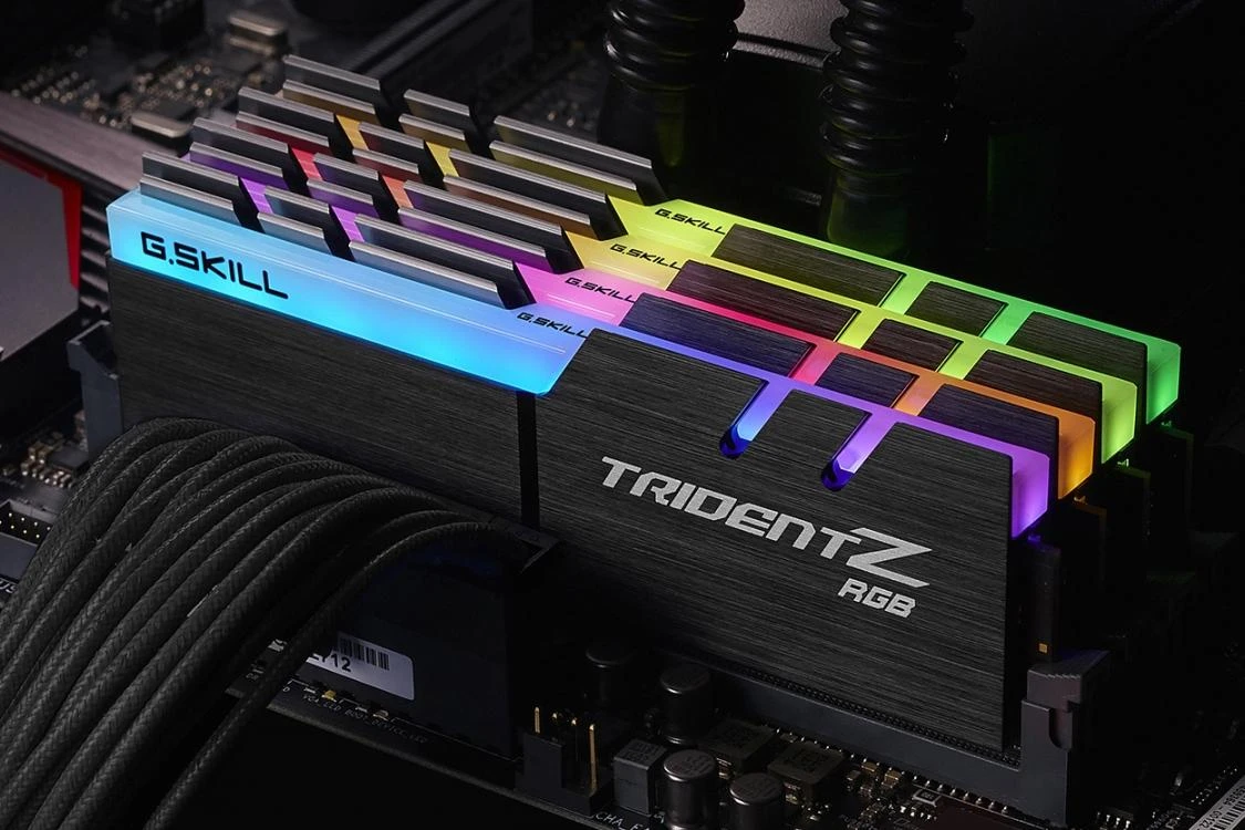 G.Skill Trident Z RGB atminties moduliai su apšvietimu