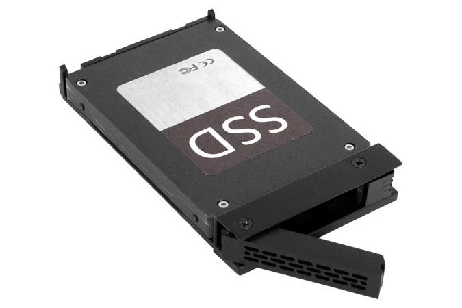 „Icy Dock We-Ra“. „Icy Dock“ 6,3 cm SATA I-III HDD ir SSD 7–12,5 mm