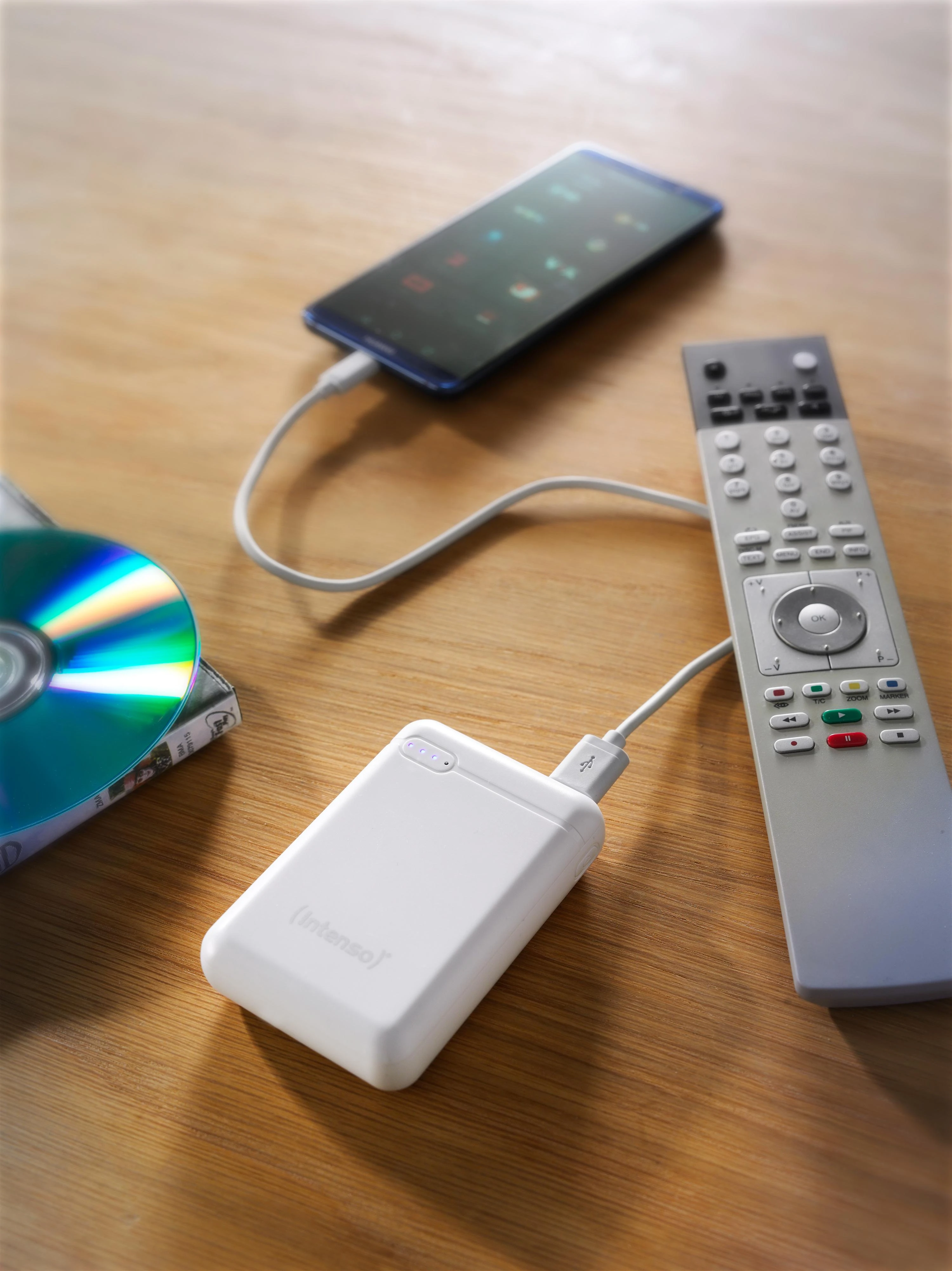 POWER BANK USB 10000MAH Baltas 7313532 INTENSO