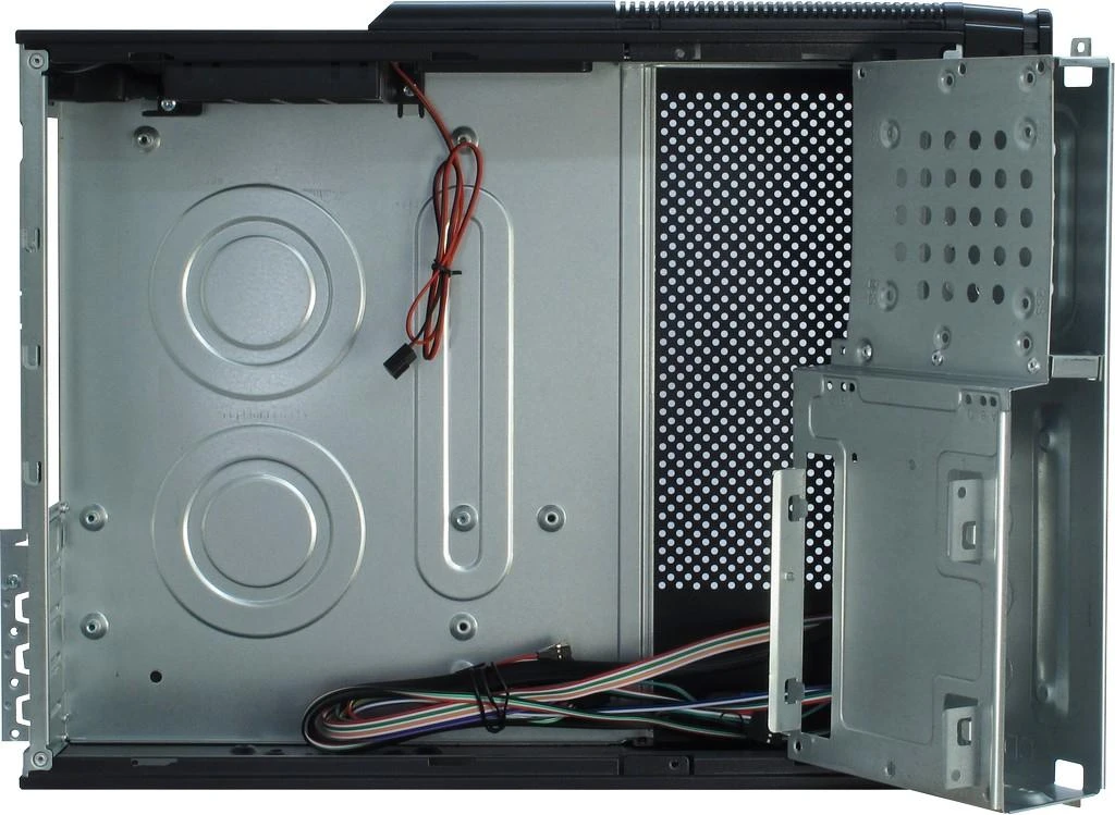 „Inter-Tech IT-607“, bokšto tipo korpusas - juodas