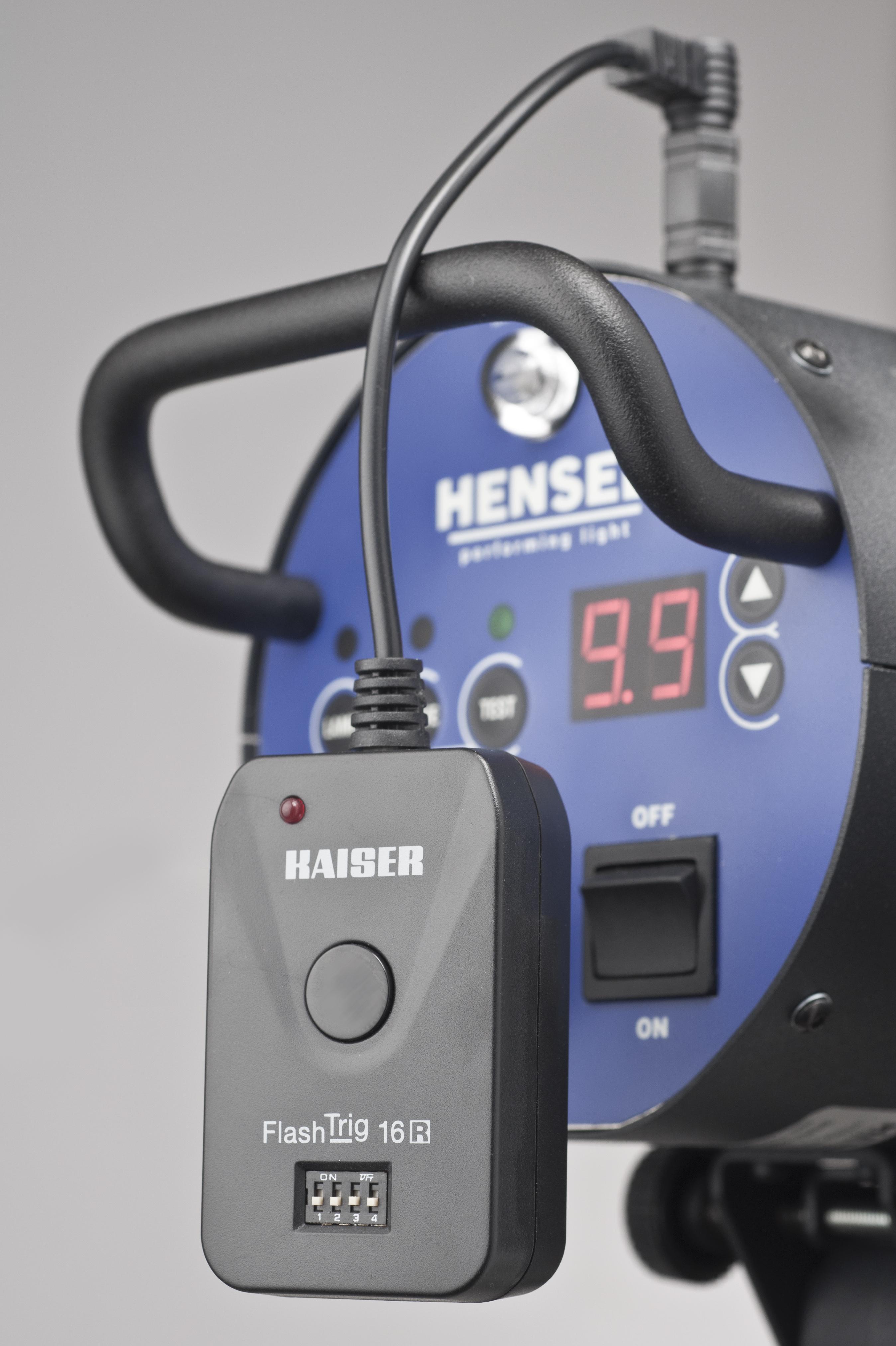 Verschiedene Kaiser FlashTrig 16 radijo paleidiklis, skirtas Studio Flash 7016