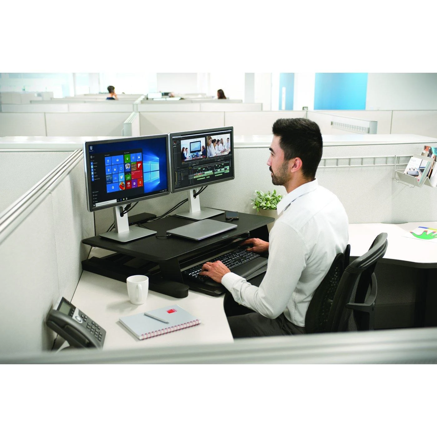 Kensington SmartFit darbo vieta su dviem monitoriais