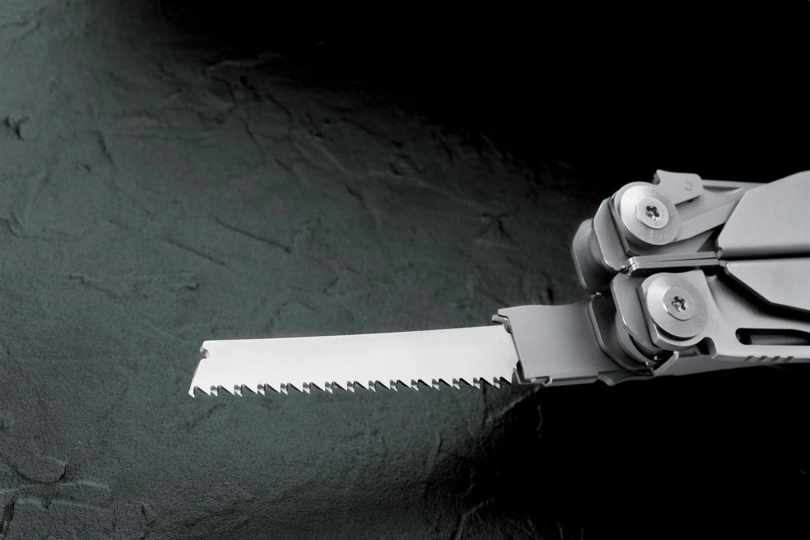 LEATHERMAN įrankis Surge