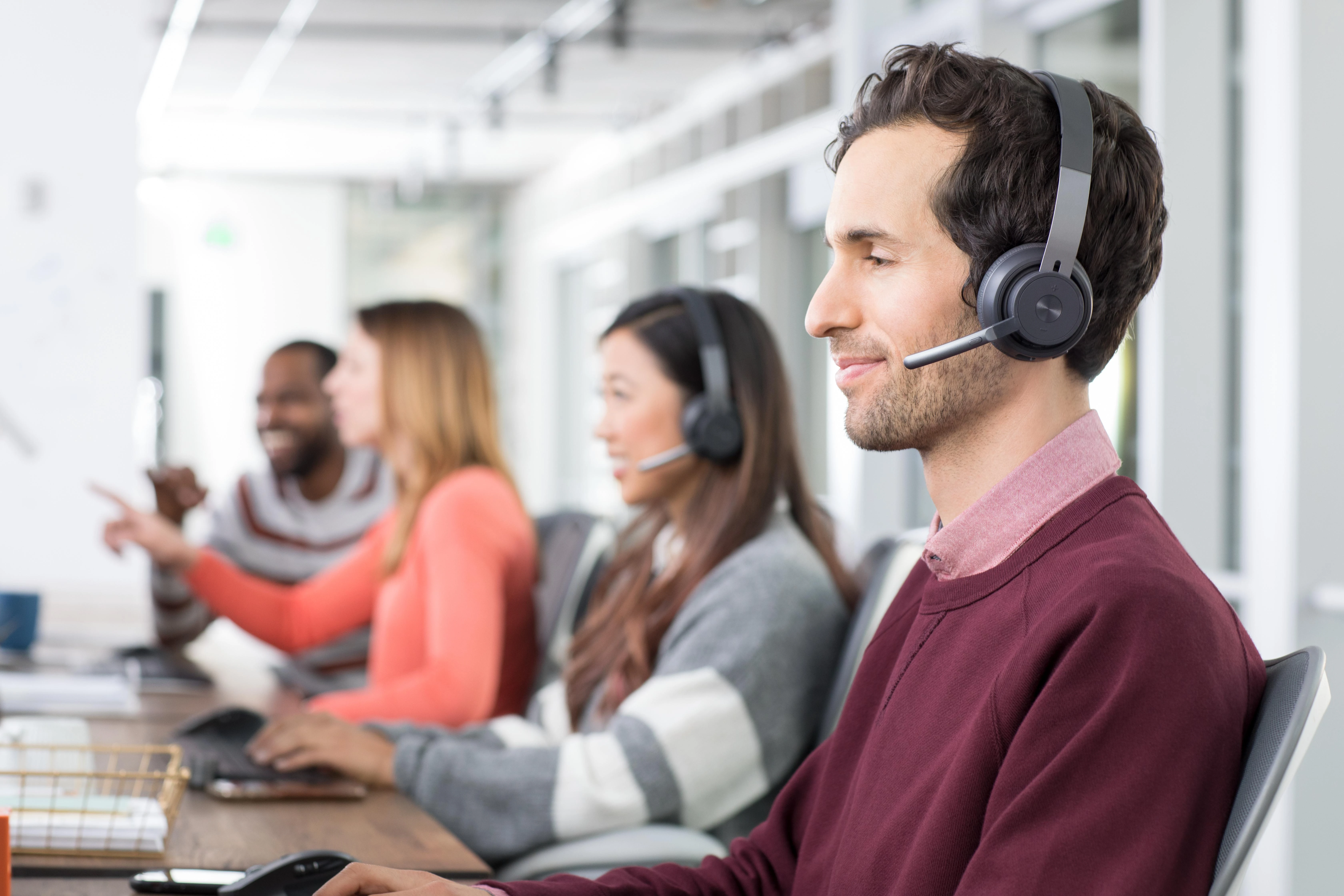 Belaidės Universalios ausinės Logitech UC Zone Wireless, Bluetooth, su mikrofonu