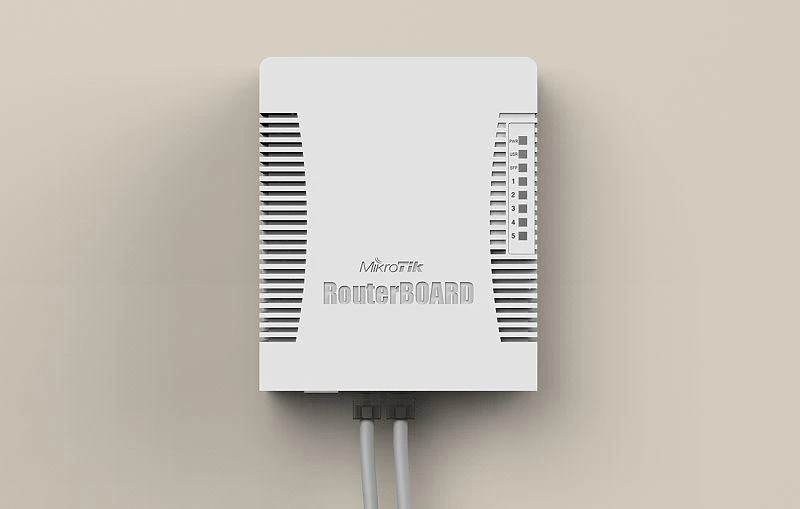 Mikrotik Laidinis Ethernet maršrutizatorius RB960PGS, hEX PoE, CPU 800MHz, 128MB RAM, 16MB, 1xSFP, 5xGigabit LAN, 1xUSB, Maitinimo išvestis 2-5 jungtyse, Srovė: 1A maks. vienam prievadui; 2A maks. bendra, RouterOS L4 | MikroTik | hEX PoE maršrutizatorius | RB960PGS | Nėra „Wi-Fi“ | 10/100/1000 Mbit/s | Ethernet LAN (RJ-45) jungtys 5 | Tinklo palaikymas: Ne | MU-MiMO: Ne | Nėra mobiliojo plačiajuosčio ryšio | 1xUSB | 12 mėn.