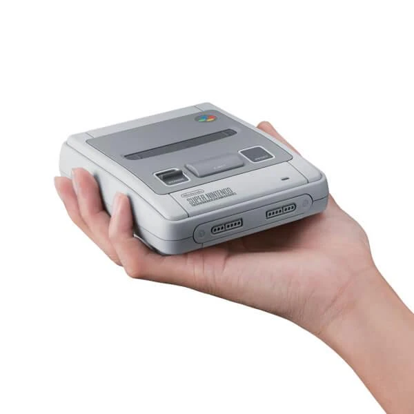 Nintendo Classic Mini: Super NES Žaidimų Konsolė