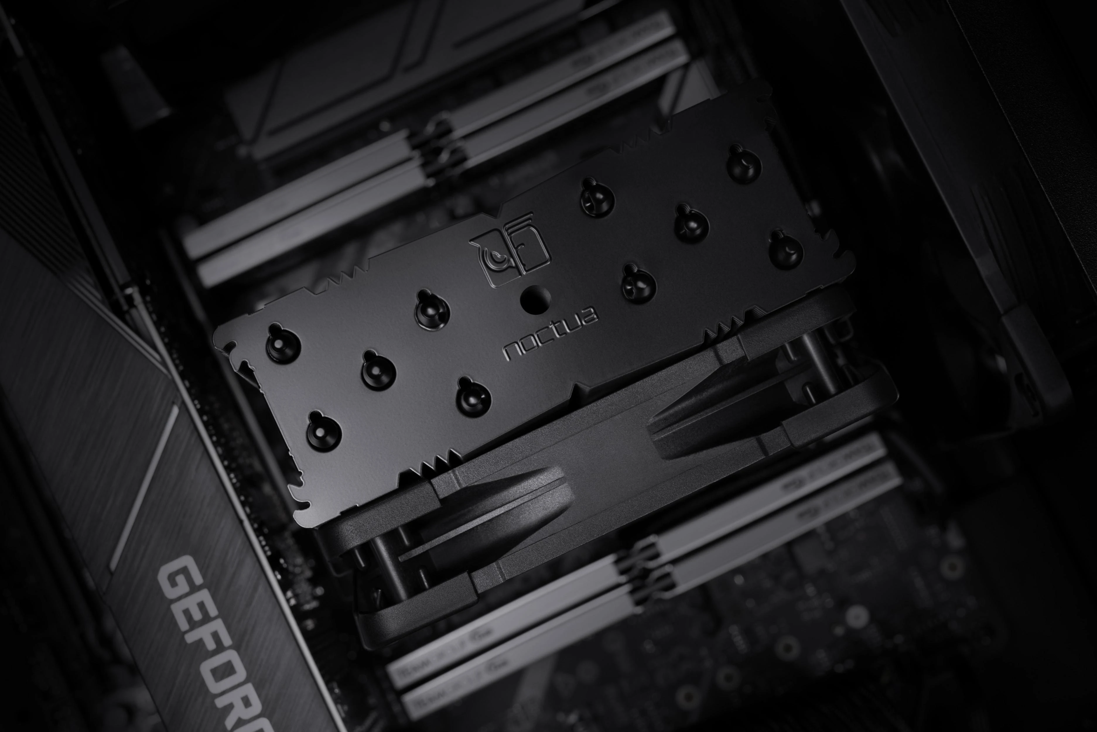 Noctua NH-U12S chromax.juodas procesoriaus aušintuvas 12 cm
