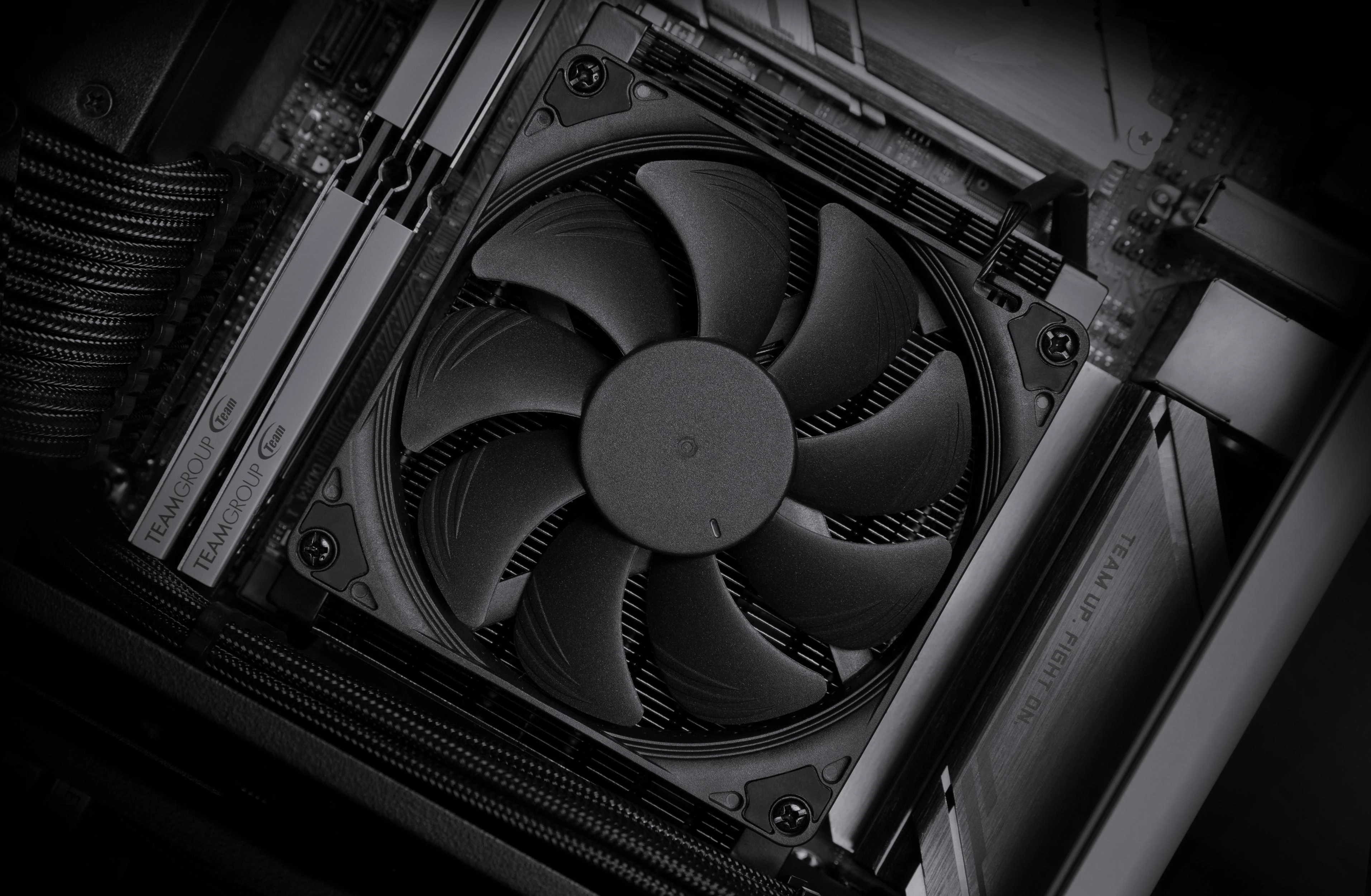 Noctua NH-L9a-AM4 Chromax Judas