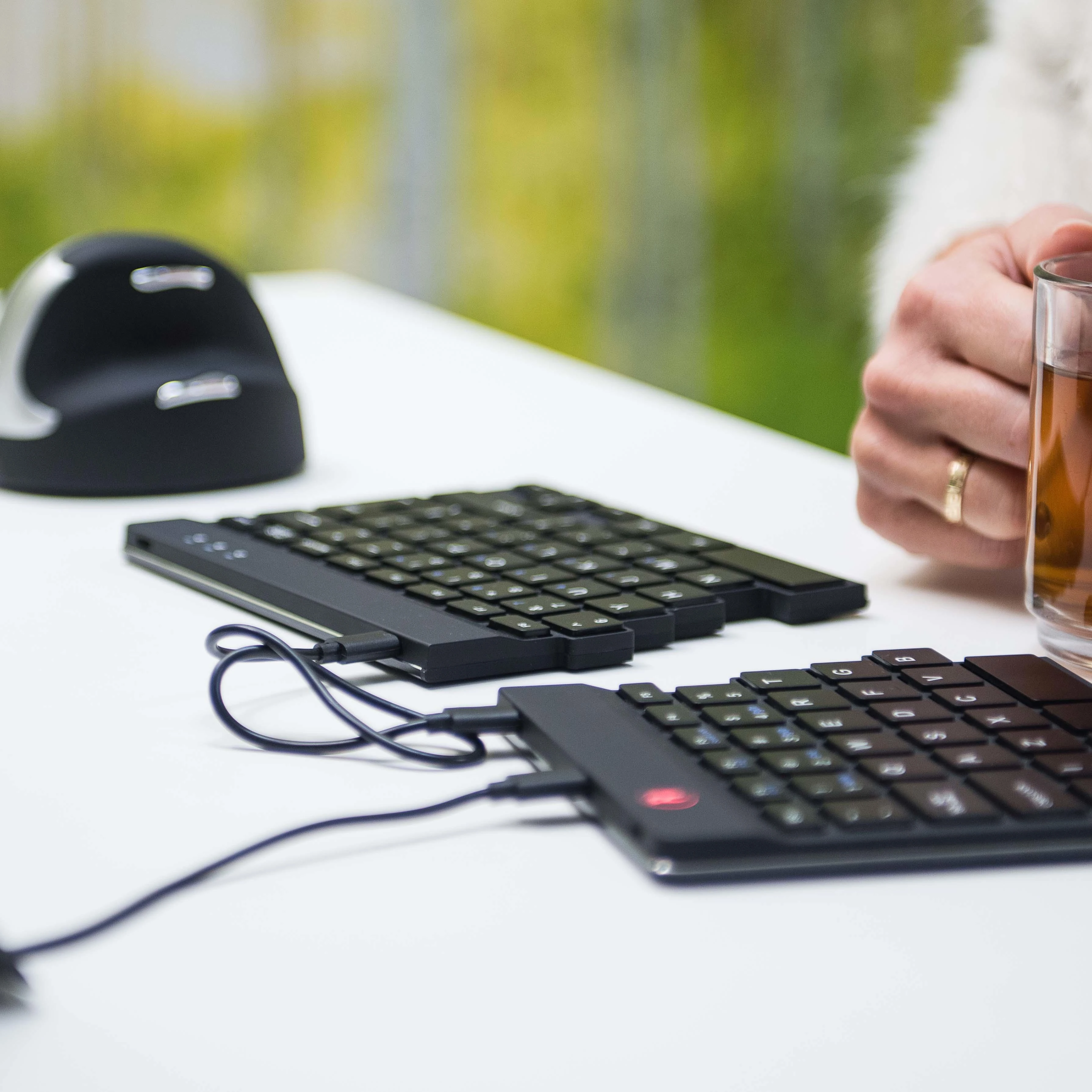R Go Tools BREAK ERGONOMIC Klaviatūra QWERTY - US Juodas su laidu