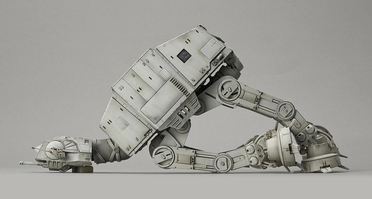 Revell Star Wars AT‑AT 1/144 plastikinis surinkimo rinkinys (Bandai)