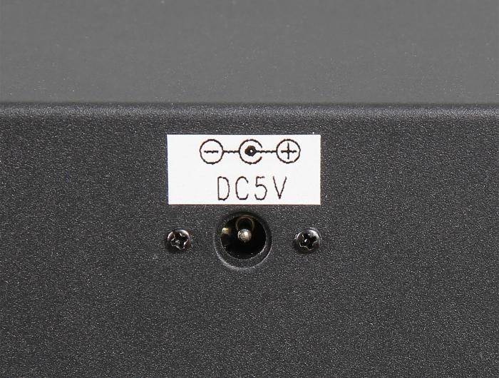 HUB USB 3.1 DELOCK 13-PORT AKTYWNY pramoninis 19" JUODA