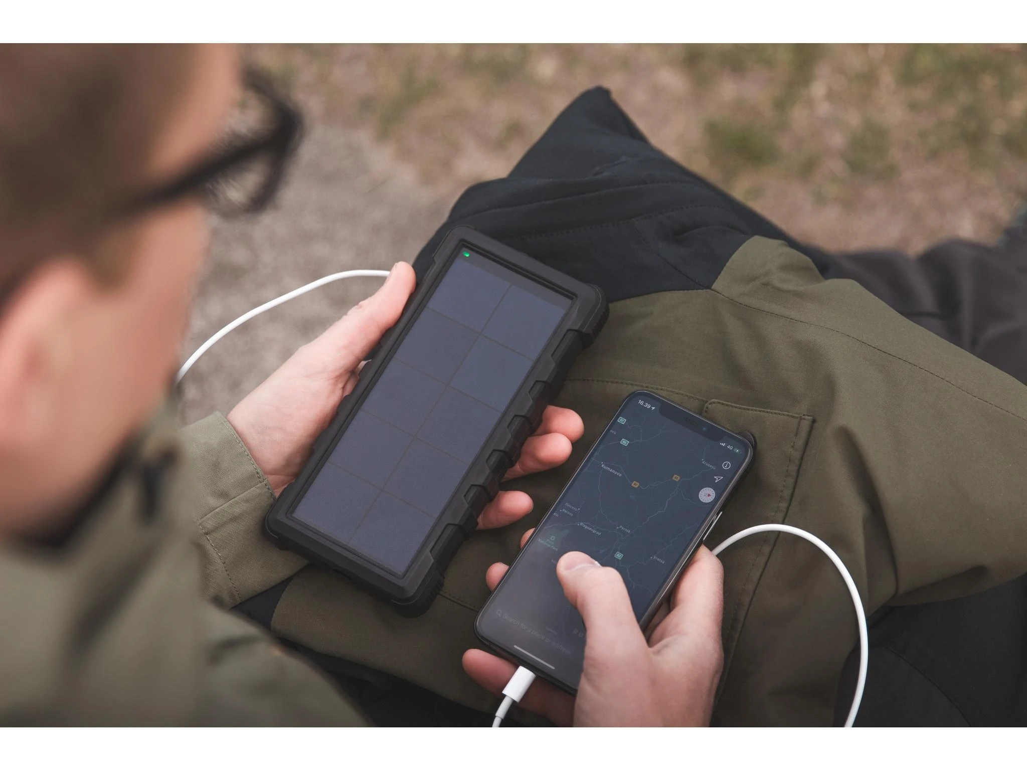 Nešiojama saulės baterija-įkroviklis Sandberg Outdoor Solar Powerbank 24000