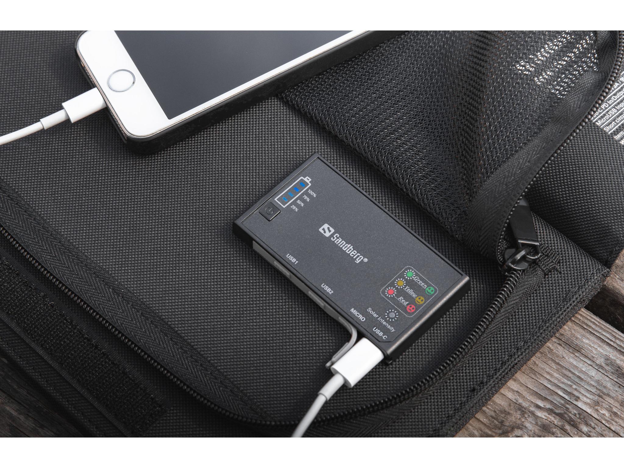 Sandberg saulės įkroviklis 21W 2xUSB+USB-C