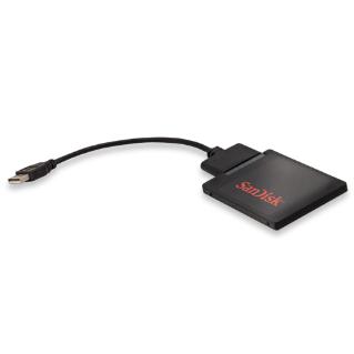„SanDisk SSD“ nešiojamojo kompiuterio atnaujinimo įrankių rinkinį sudaro USB 3.0 į SATA laidas, instrukcijos, klonavimo programinė įranga
