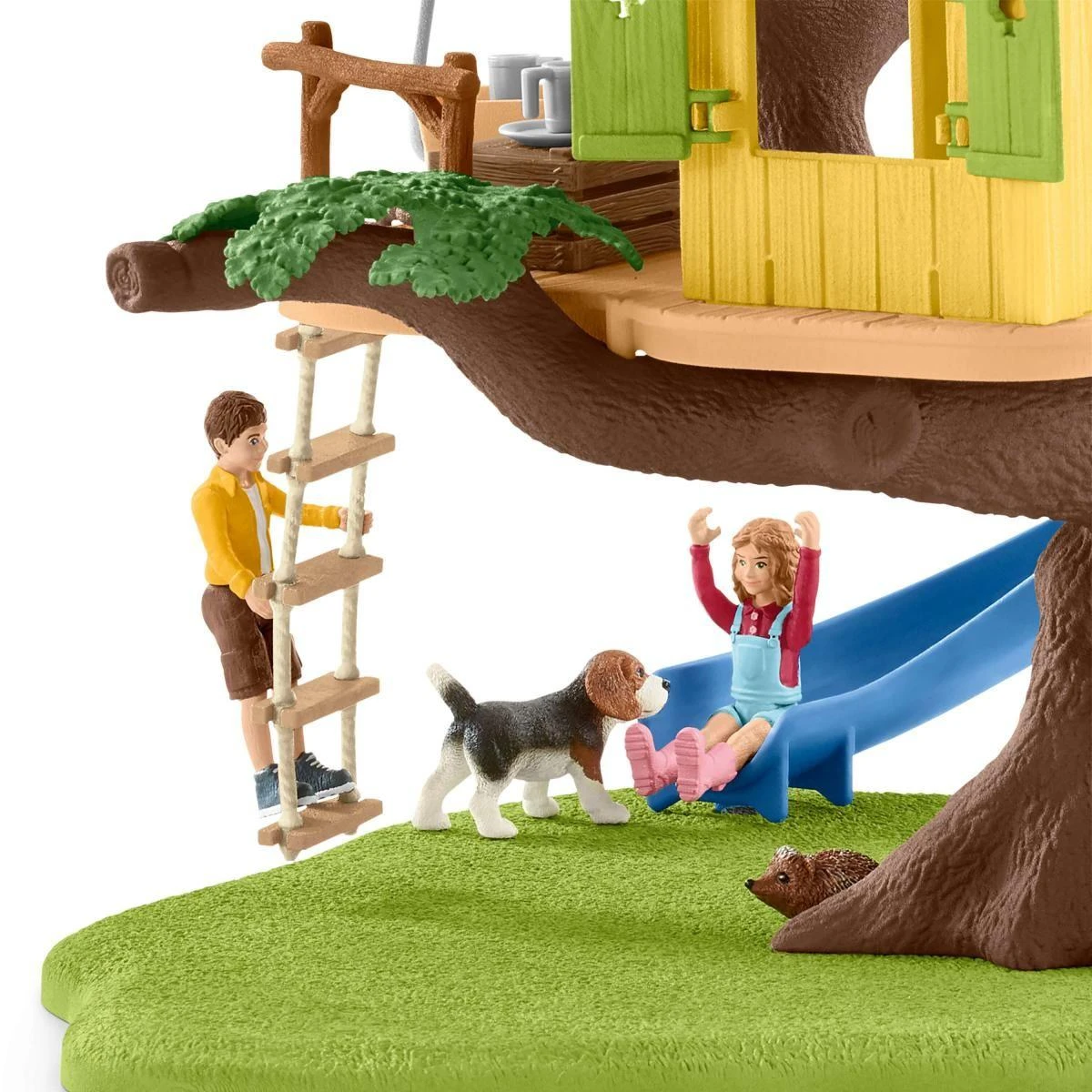 SCHLEICH „Naminiai gyvūnai“ Rinkinys - Namelis Medyje