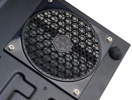 SilverStone Milo 03 Kompiuterio važiuoklė USB 3.0 x2, Mic x1, Spk x1, juodas, Micro ATX, Maitinimo šaltinis Komplekte Ne