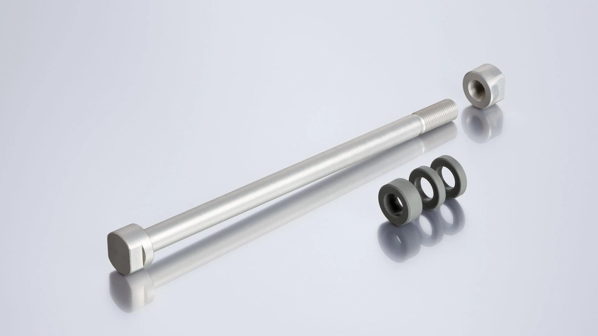 Tacx E-Thru ašis klasikiniams treniruokliams 10 mm HR