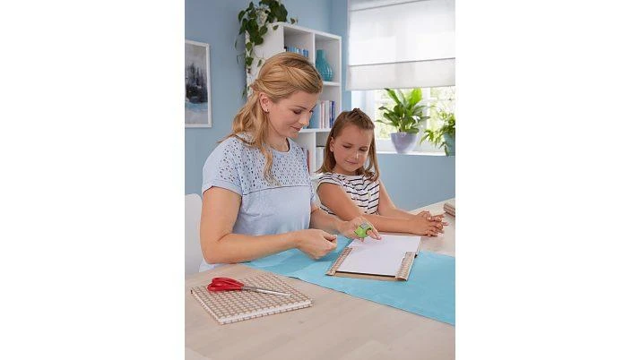 Lipnios juostelės dėklas TESA Mini Tape Dispenser eco su 2vnt. ekologiškų ir skaidrių lipnių juostelių 19mm x 10m