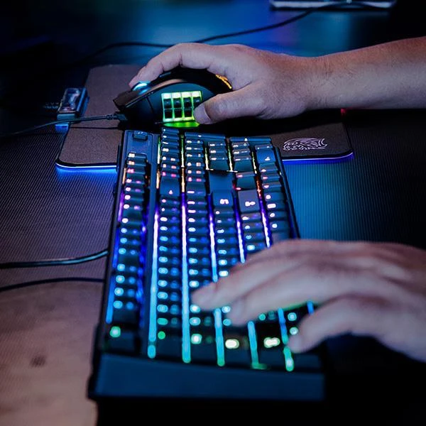 Pelė computer Thermaltake eSports Nemesis Switch RGB PMW 3360 MO-NMS-WDOOBK-01 (Optinė, 12000 DPI, juodos spalvos