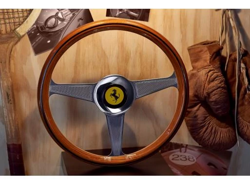 „Thrustmaster“ – „Ferrari 250 GTO“ ratų priedas