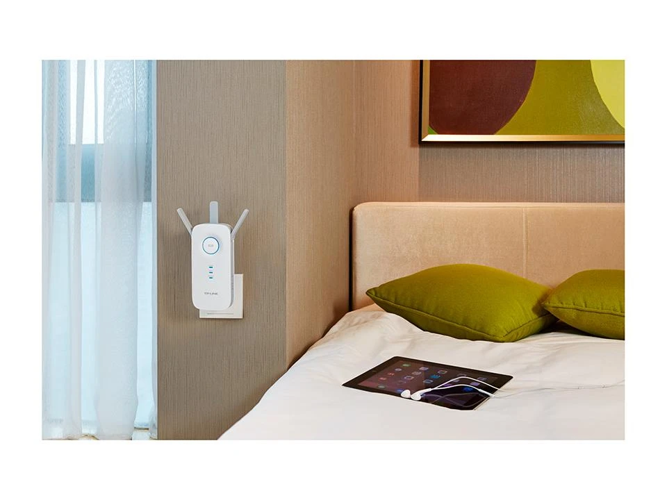 TP-LINK AC1750 dviejų juostų belaidis sieninis diapazono plėstuvas Qualcomm 1300Mbps esant 5GHz + 450Mbps esant 2,4Ghz 802.11ac/a/b/g/n