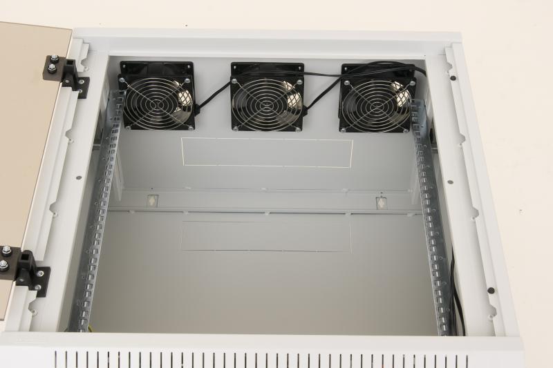 Triton spintelė 19" 15u 600 vientisa. rua-15-as6-ca