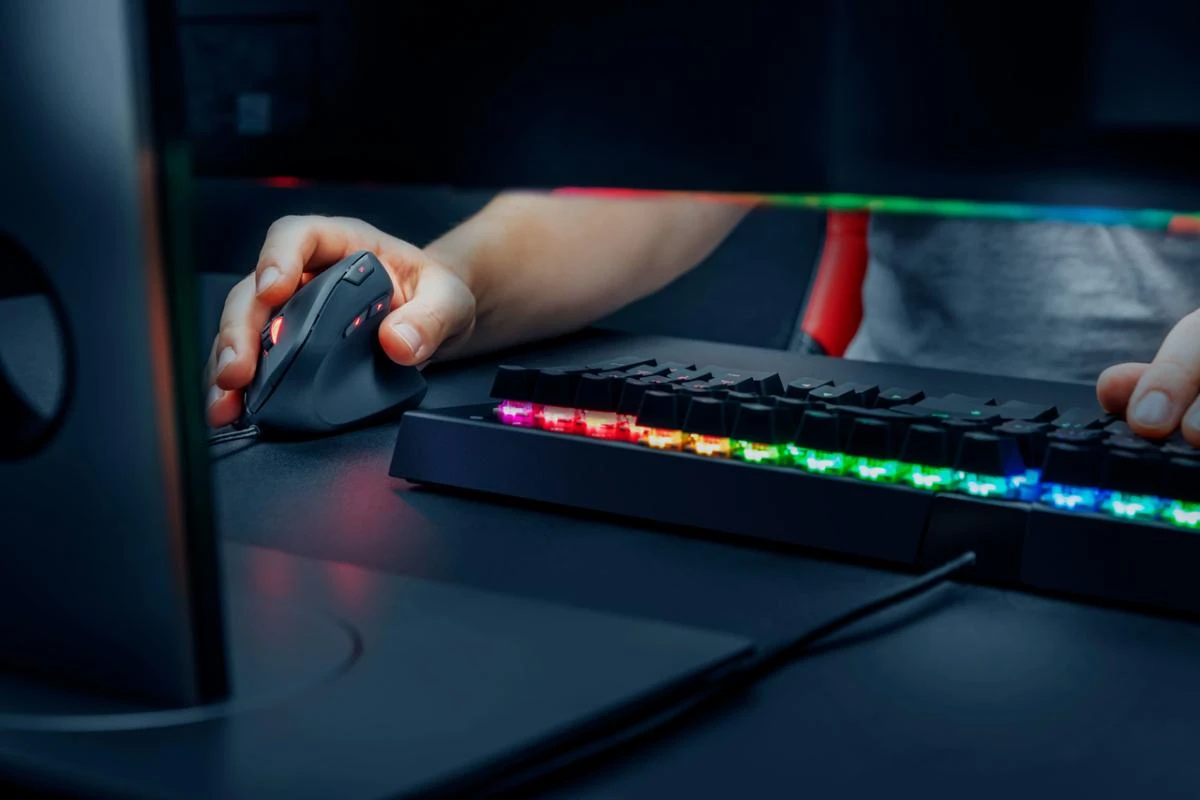 TRUST GXT 144 Rexx Ergonominė vertikali pelė su laidu | 10000 DPI
