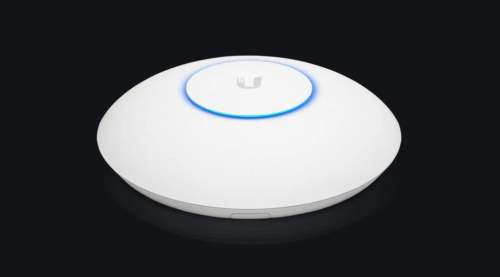 Maršrutizatorius UBIQUITI UAP-XG keturių radijo dažnių 802.11ac Wave 2 prieigos taškas 802.3bt PoE