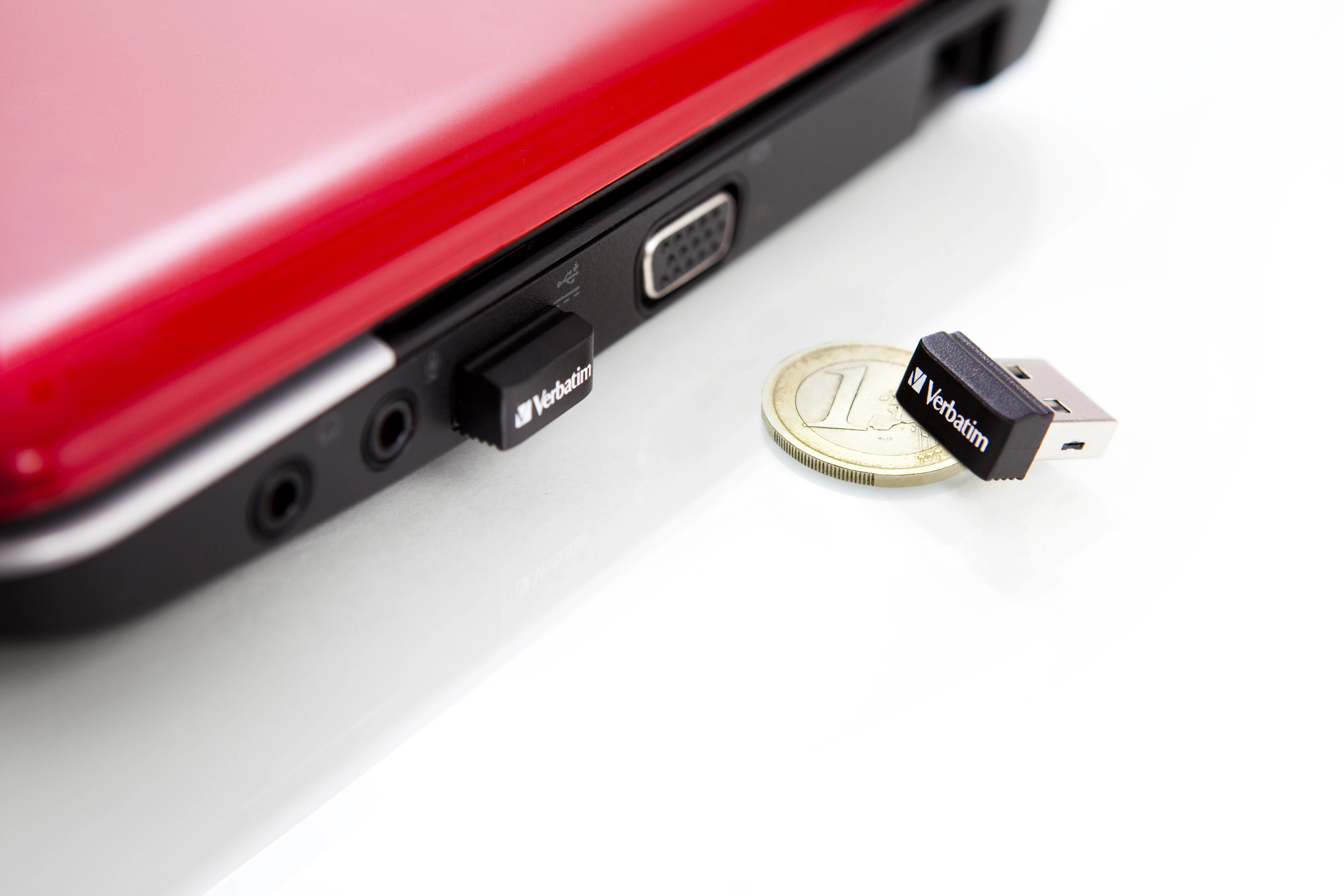 USB laikmena "verbatim" usb atmintinė, usb 2.0, 32 gb, "nano", "store n stay", juoda, 98130, usb a
