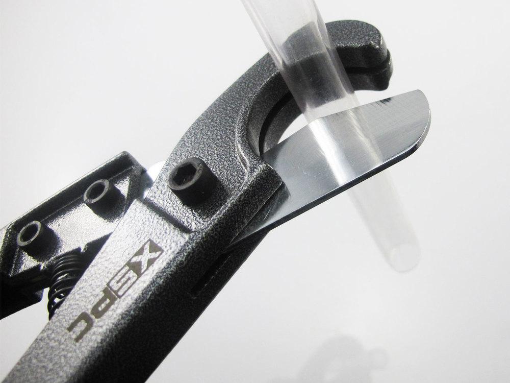 XSPC vamzdžių pjaustytuvas minkštiems ir kietiems vamzdžiams nuo 0-25 mm