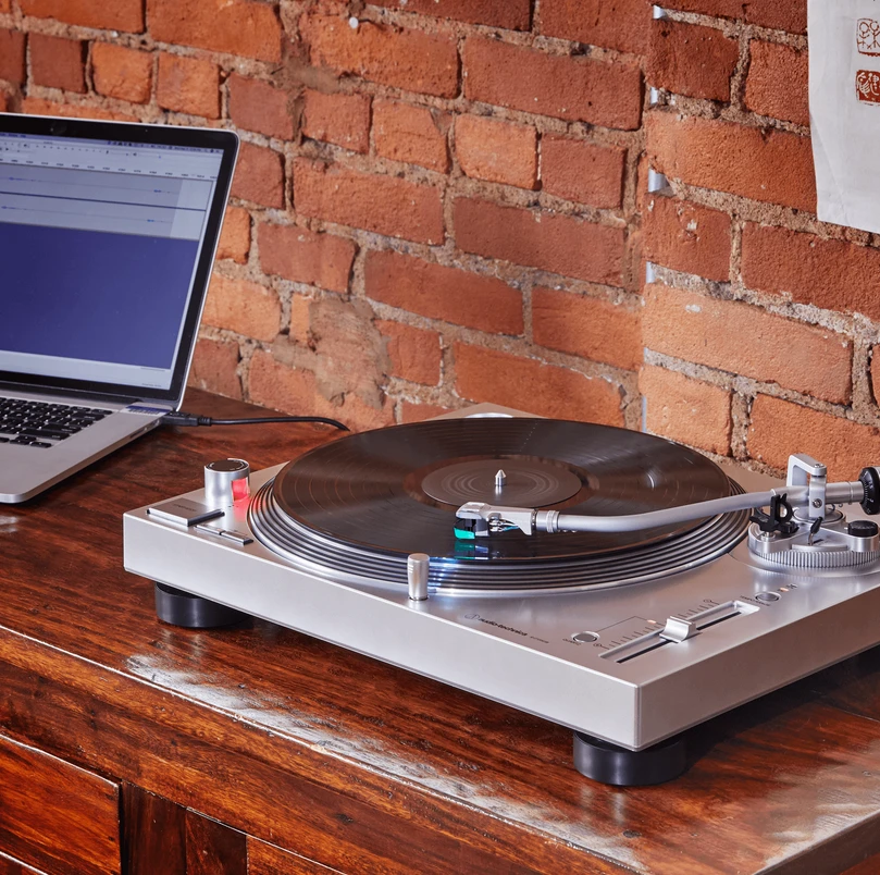 Patefonas Audio Technica AT-LP120XUSB (analoginis ir USB), Juodas