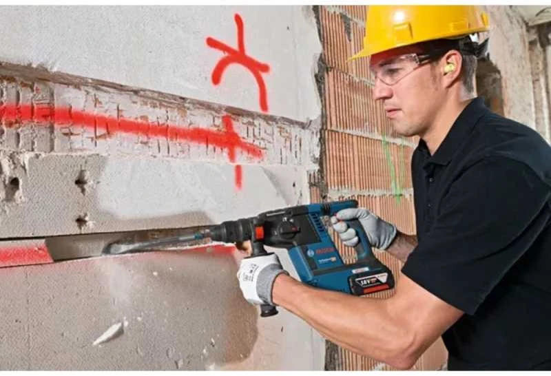 5 dalių akumuliatorinių įrankių rinkinys BOSCH