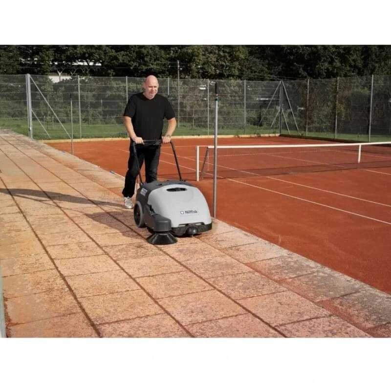 Akumuliatorinė grindų šlavimo mašina NILFISK Sweeper SW750