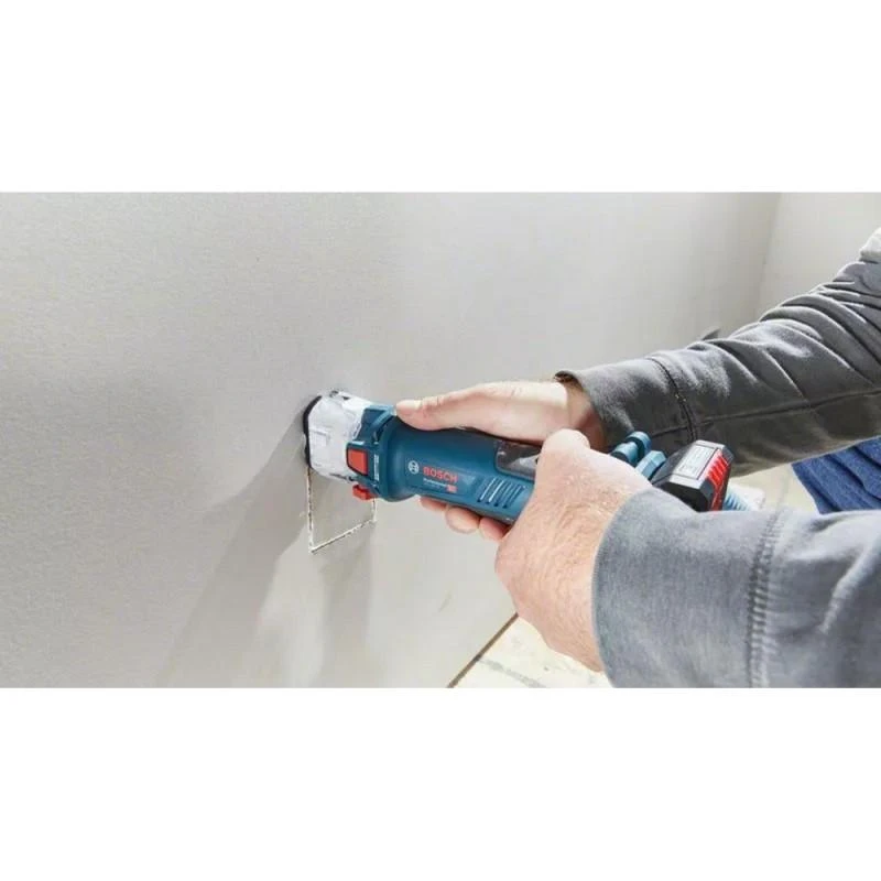 Bosch Akumuliatorinė gipso kartono freza GCU 18V-30, be akumuliatoriaus ir kroviklio, 3 – 6,4 mm / 30.000 min.-1
