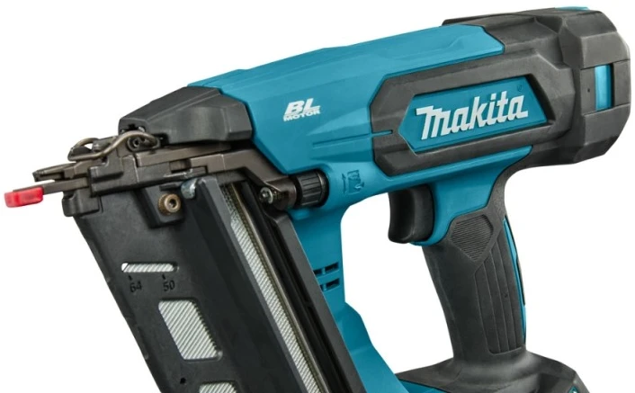 Makita DBN610ZJ Akumuliatorinis smeigiakalis 18V, 16Ga (1,6mm), 32-64mm, 20°, be akumuliatorių ir kroviklio! MAKPAC
