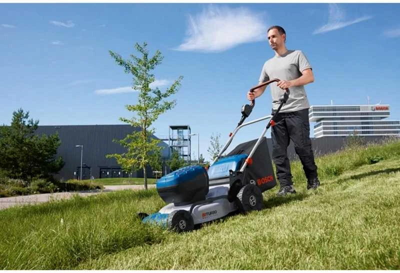 Bosch vejapjovė 18V2-46, 2x18V, 46cm, be akumuliatoriaus ir kroviklio