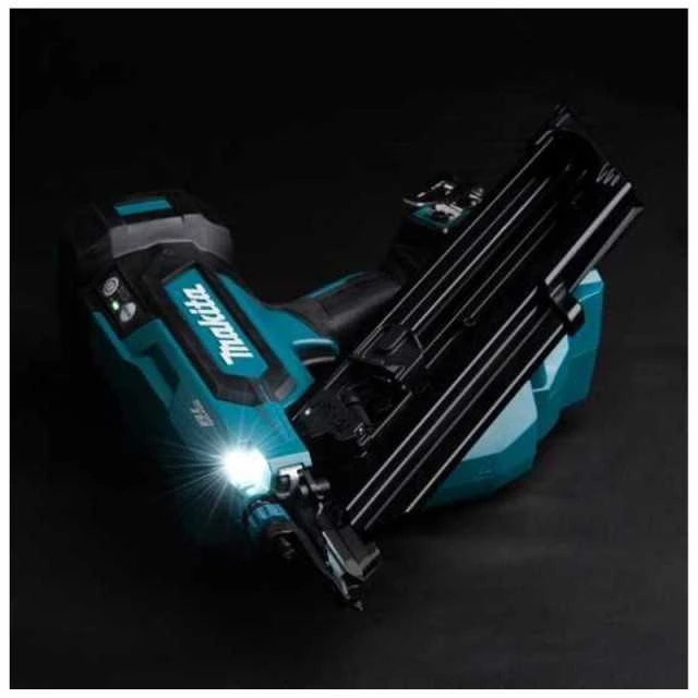 Akumuliatorinė viniakalė MAKITA 18V 34° 50-90mm