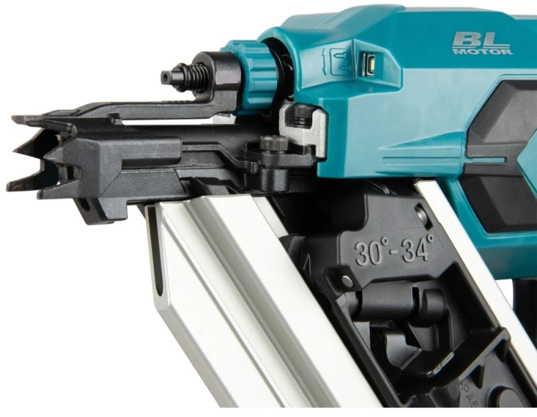 Akumuliatorinė viniakalė MAKITA 40V MAX XGT BN001GZ 34° 50-90mm