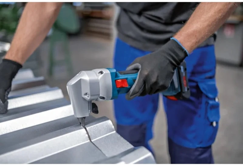 Bosch GNA 18V-16 E Solo, dėžutė