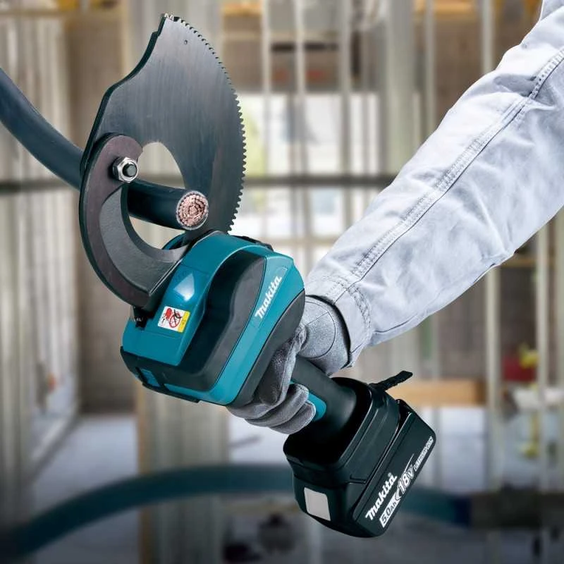 Makita DTC102ZK Akumuliatorinis LXT® kabelių karpytuvas 18V, 65mm, Uždaro ašmenų tipo