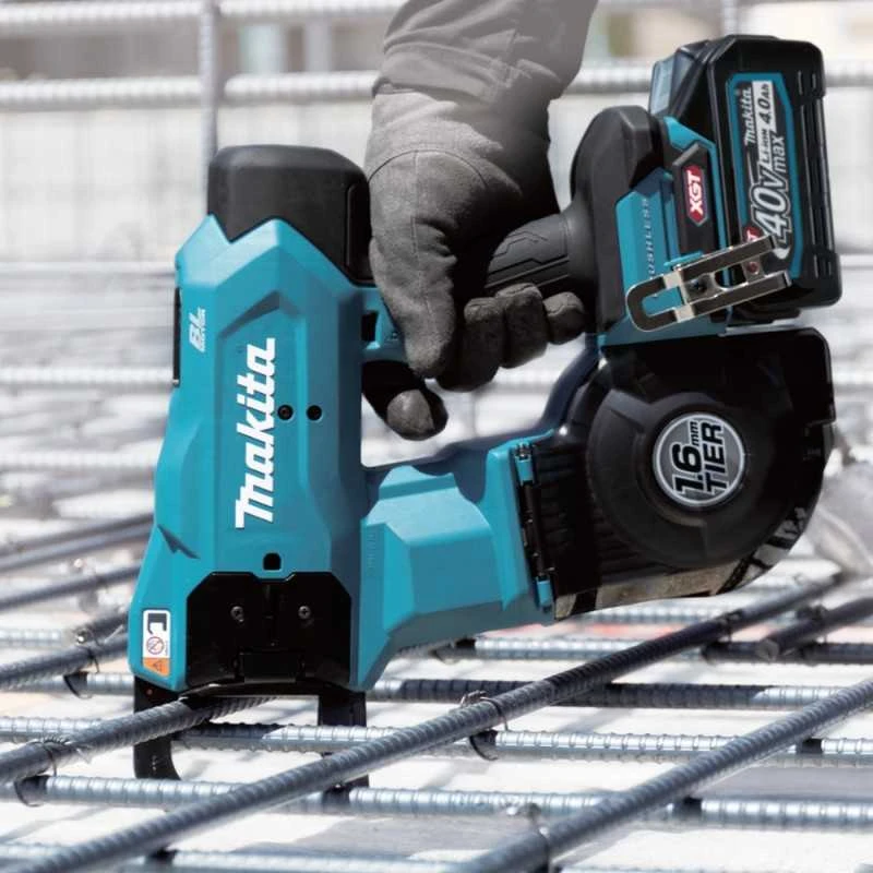 Makita TR001GZ Akumuliatorinis armatūros rišiklis XGT 40V, XPT, Be akumuliatorių ir kroviklio!