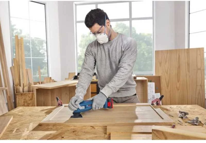 Akumuliatorinis daugiafunkcinis įrankis BOSCH GOP 18V-30 Solo LB