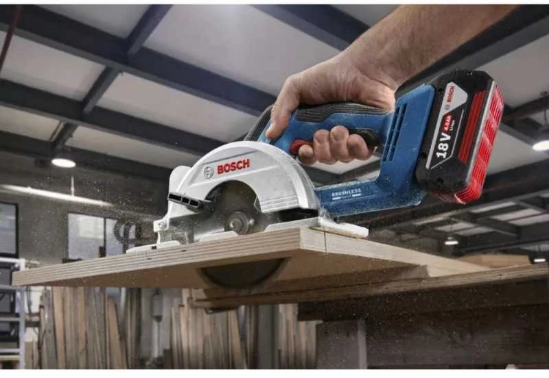 Bosch GKS 18V-51 2x4.0Ah GAL 18V-20, Carton