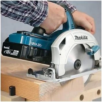 Makita diskinis pjūklas pjaunantis medieną