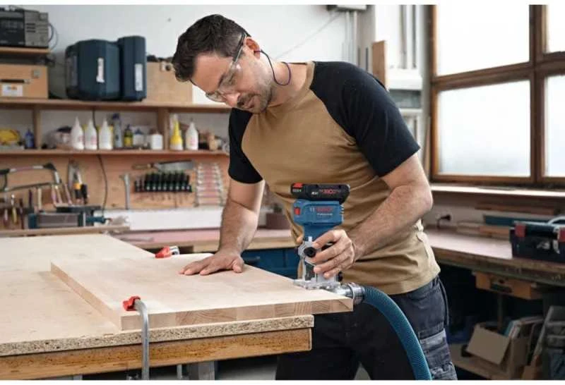Bosch GLF 18V-8 Solo, Carton