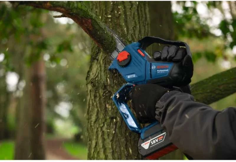 Bosch GKE 18V-15 be akumuliatoriaus ir kroviklio Grandininis pjūklas akku